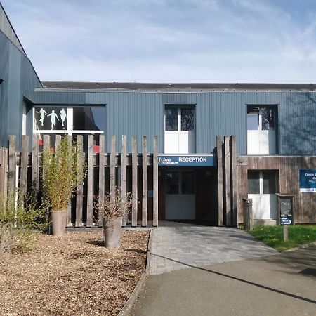 Centre International De Sejour Vandrerhjem Laval  Eksteriør bilde